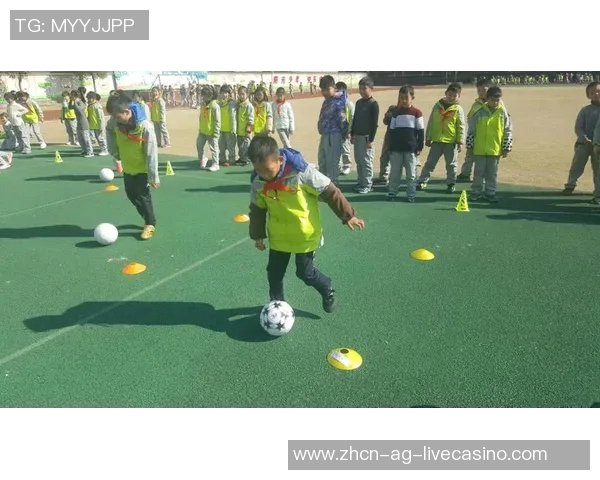 苏州东吴足球队奋勇争先展现拼搏精神助力地方足球发展新篇章